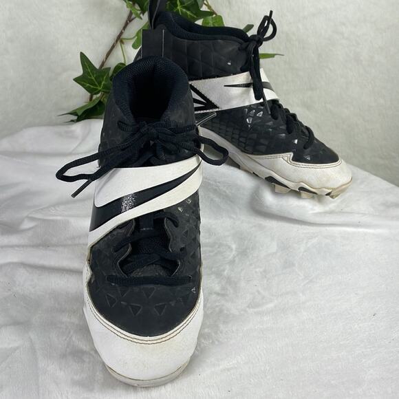 Nike Force Air Trout 6 Pro AT3441-002 Baseball Shoes 4.5 Unisex EUC Black White - Picture 2 of 11